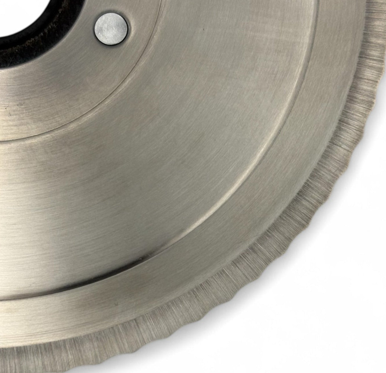 Detailansicht des Wellenschliffmessers für Allesschneider